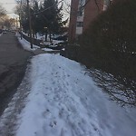 Unshoveled/Icy Sidewalk at 40 Chestnut St